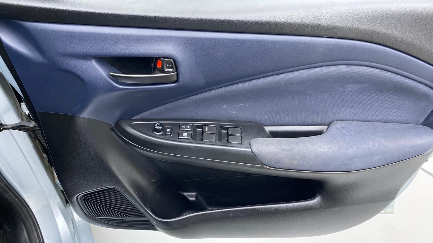 2022 Maruti Baleno DELTA PETROL 1.2, Petrol, Manual, 29,157 km, Driver Side Door Panels Control