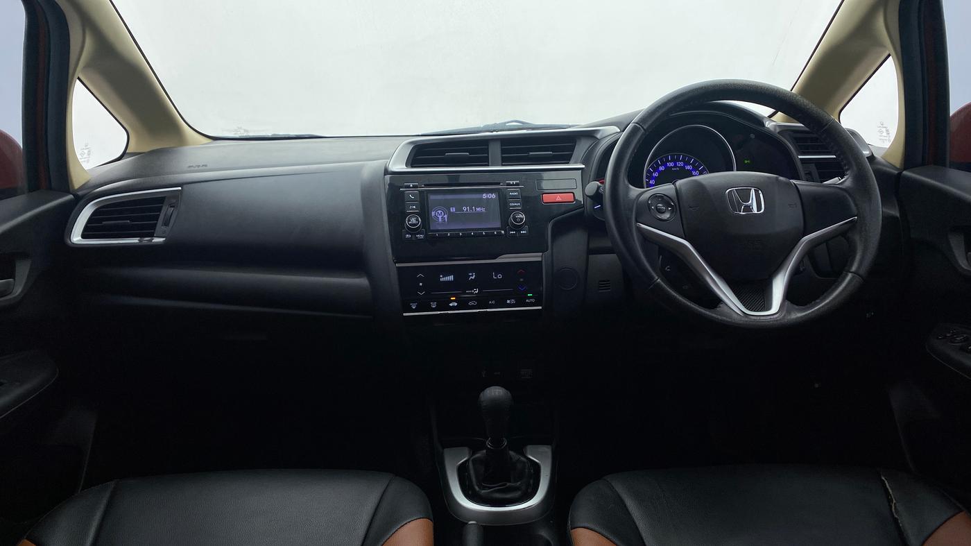 2015 Honda Jazz 1.5 V I DTEC, Diesel, Manual, 67,842 km, Dashboard