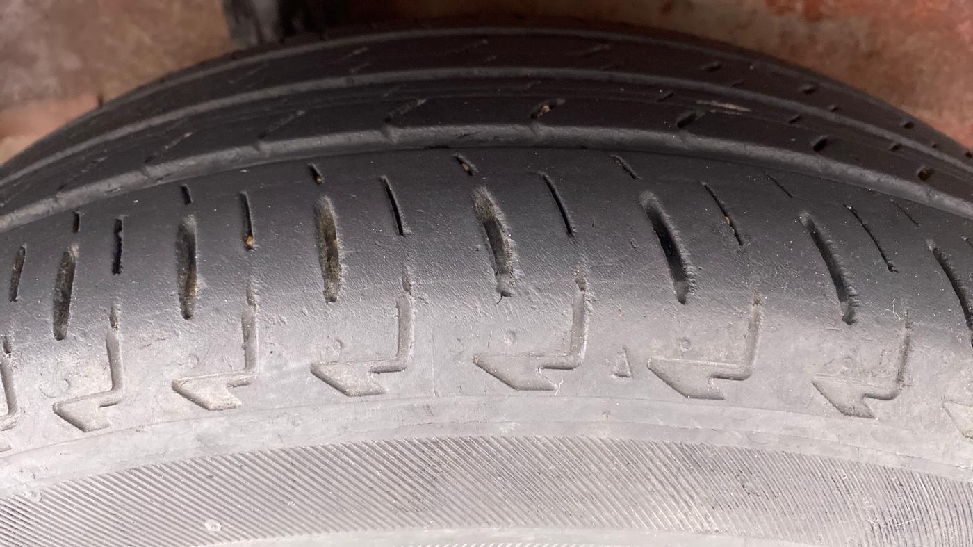 2015 Honda Jazz 1.5 V I DTEC, Diesel, Manual, 67,842 km, Right Rear Tyre Tread