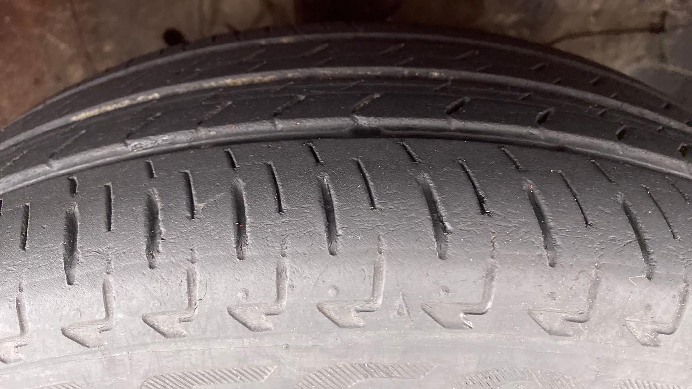 2015 Honda Jazz 1.5 V I DTEC, Diesel, Manual, 67,842 km, Right Front Tyre Tread