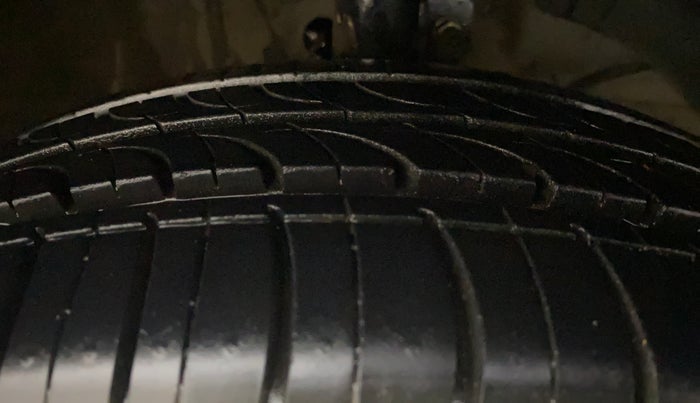 2021 Maruti Dzire ZXI, Petrol, Manual, 74,910 km, Right Front Tyre Tread