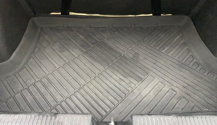 2021 Maruti Dzire ZXI, Petrol, Manual, 74,910 km, Boot Inside