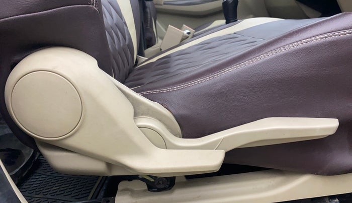 2021 Maruti Dzire ZXI, Petrol, Manual, 74,910 km, Driver Side Adjustment Panel