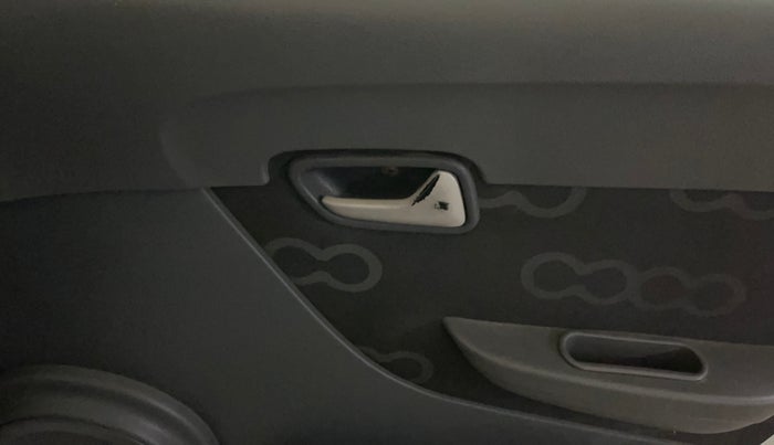 2014 Maruti Alto 800 LXI, Petrol, Manual, 57,360 km, Driver Side Door Panels Control