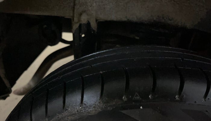 2014 Maruti Alto 800 LXI, Petrol, Manual, 57,360 km, Right Rear Tyre Tread