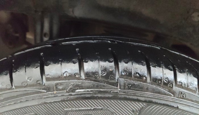 2014 Maruti Alto 800 LXI, Petrol, Manual, 1,19,864 km, Right Rear Tyre Tread