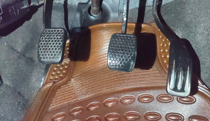 2014 Maruti Alto 800 LXI, Petrol, Manual, 1,19,864 km, Pedals