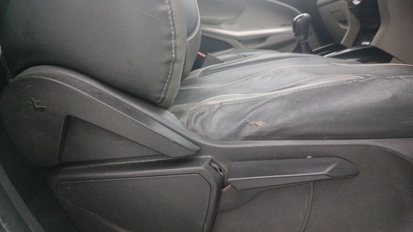 2014 Ford Ecosport TITANIUM 1.5L DIESEL, Diesel, Manual, 90,203 km, Driver Side Adjustment Panel