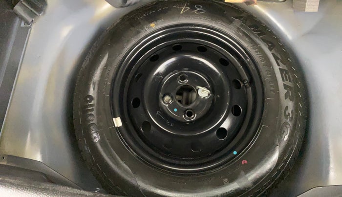 2015 Maruti Swift VXI, Petrol, Manual, 68,112 km, Spare Tyre