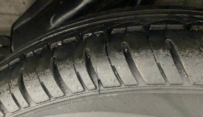 2013 Honda Brio VX MT, Petrol, Manual, 50 km, Left Rear Tyre Tread