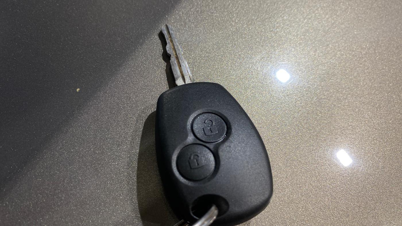 2019 Nissan Kicks XL 1.5, Petrol, Manual, 79,388 km, Key Close Up