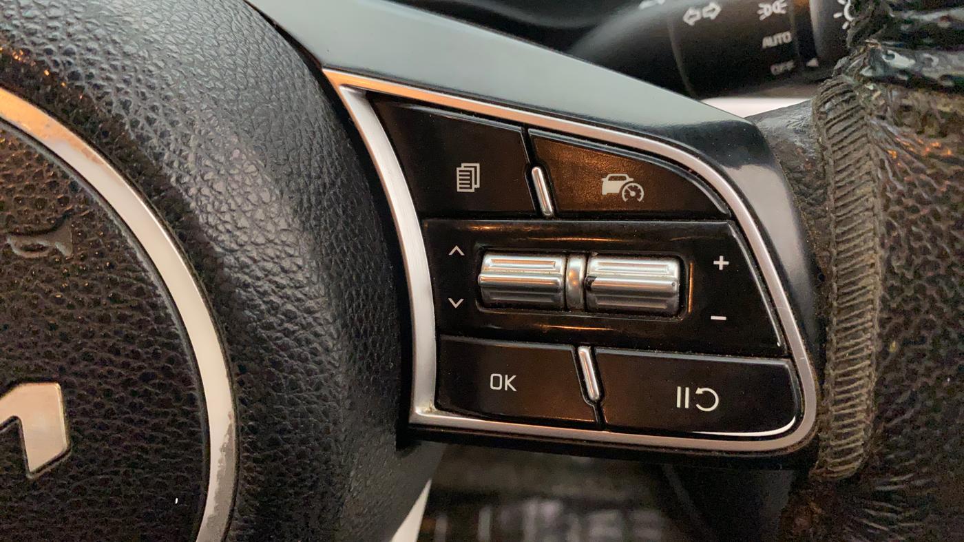 2023 KIA CARENS PRESTIGE PLUS 1.4 PETROL 7 STR, Petrol, Manual, 26,327 km, Adaptive Cruise Control
