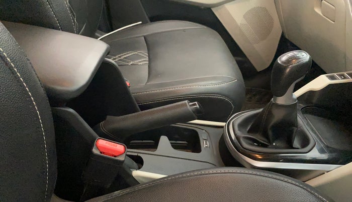 2023 KIA CARENS PRESTIGE PLUS 1.4 PETROL 7 STR, Petrol, Manual, 26,327 km, Gear Lever