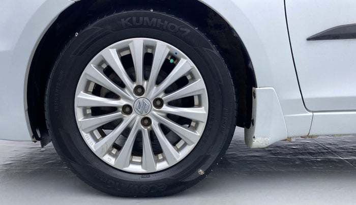 2015 Maruti Ciaz ZDI, Diesel, Manual, 45,115 km, Left Front Wheel