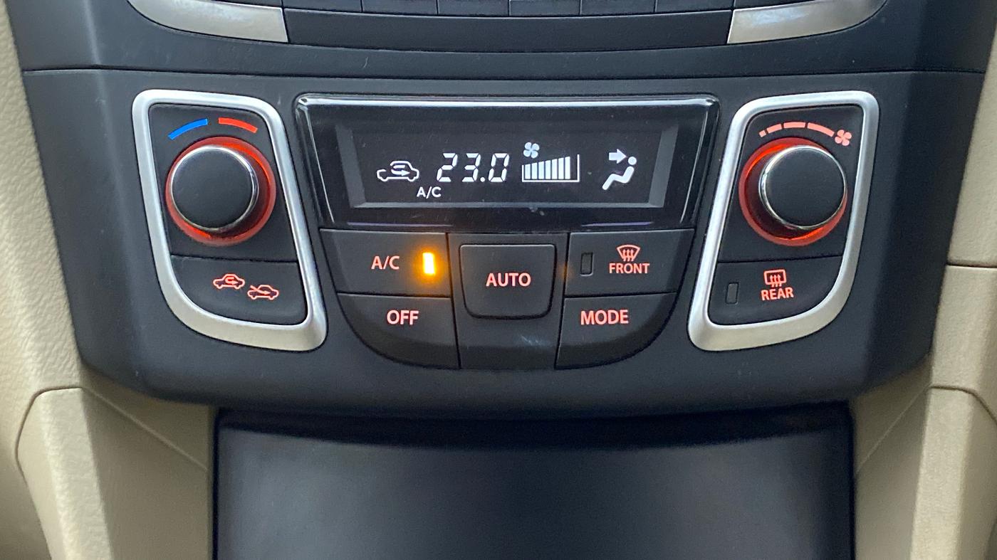 2015 Maruti Ciaz ZDI, Diesel, Manual, 45,115 km, Automatic Climate Control