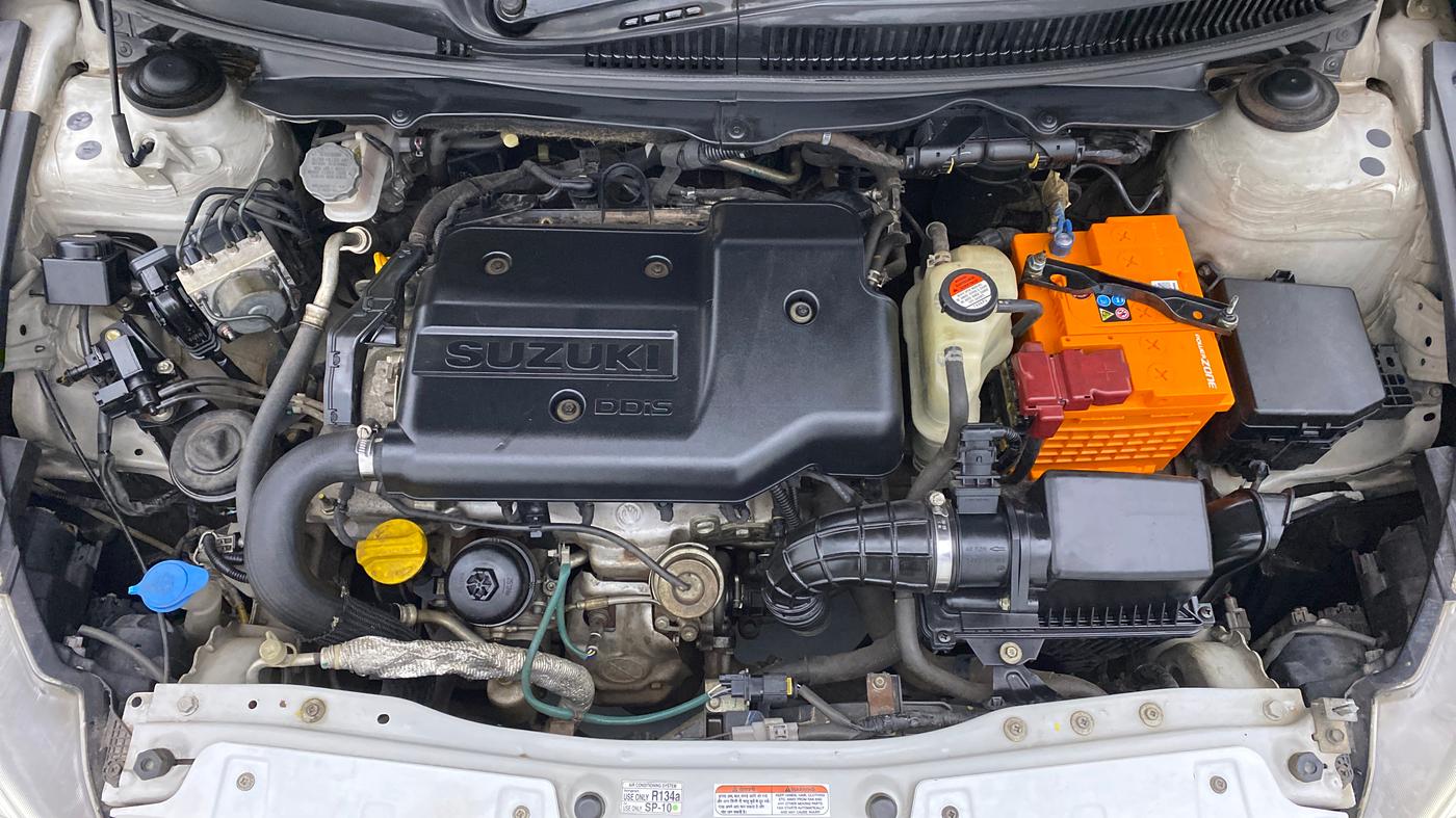 2015 Maruti Ciaz ZDI, Diesel, Manual, 45,115 km, Open Bonet