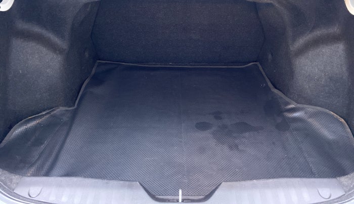 2015 Maruti Ciaz ZDI, Diesel, Manual, 45,115 km, Boot Inside