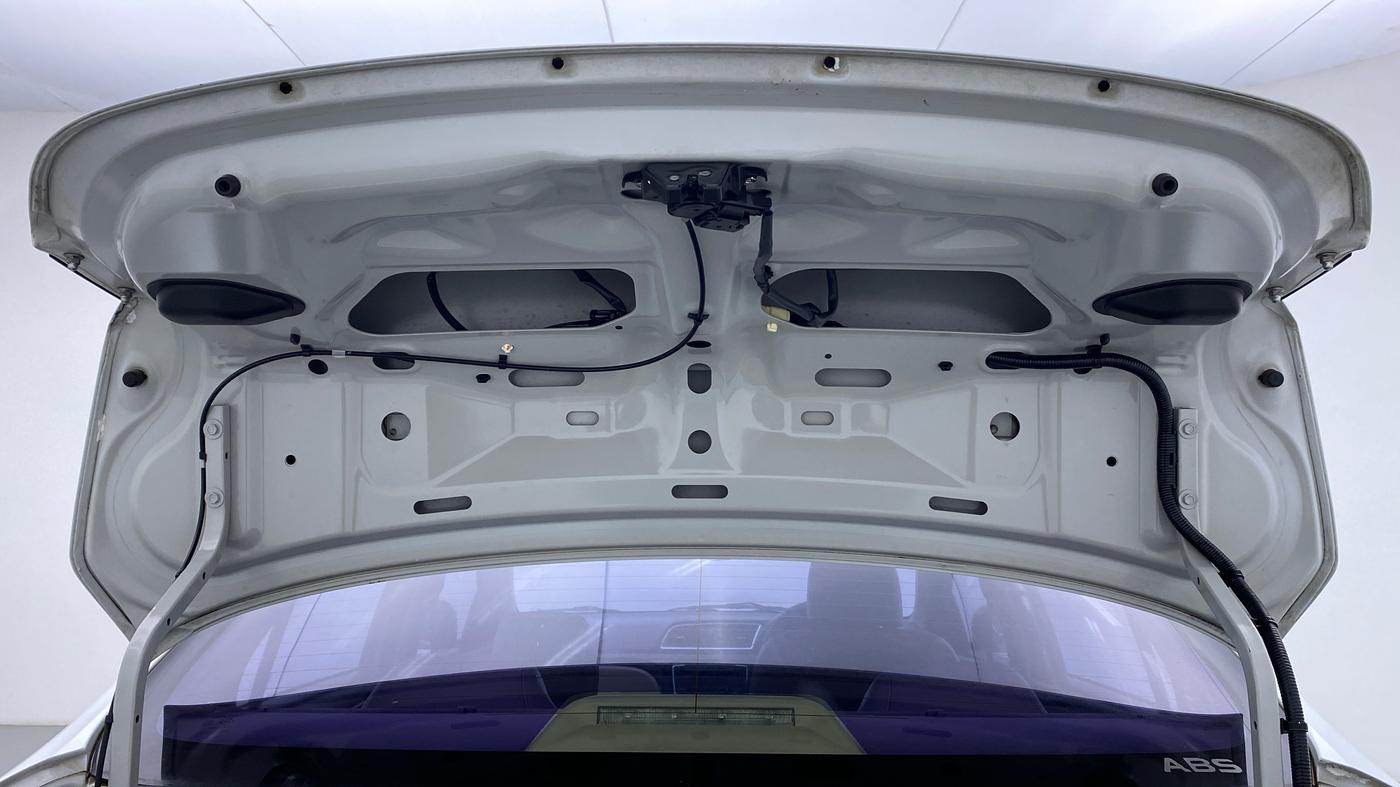2015 Maruti Ciaz ZDI, Diesel, Manual, 45,115 km, Boot Door Open