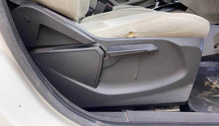 2016 Ford Ecosport TITANIUM 1.5L PETROL AT, Petrol, Automatic, 1,00,877 km, Driver Side Adjustment Panel