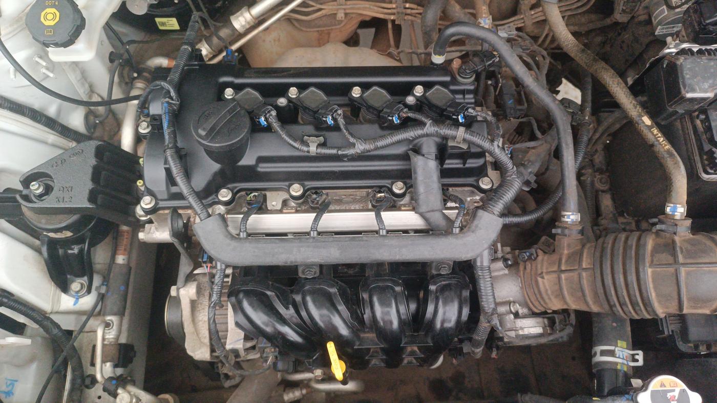 2022 Hyundai VENUE S+ 1.2, Petrol, Manual, 34,153 km, Engine View