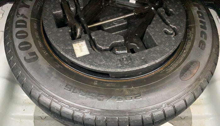 2016 Hyundai Creta E PLUS 1.6 PETROL, Petrol, Manual, 39,971 km, Spare Tyre