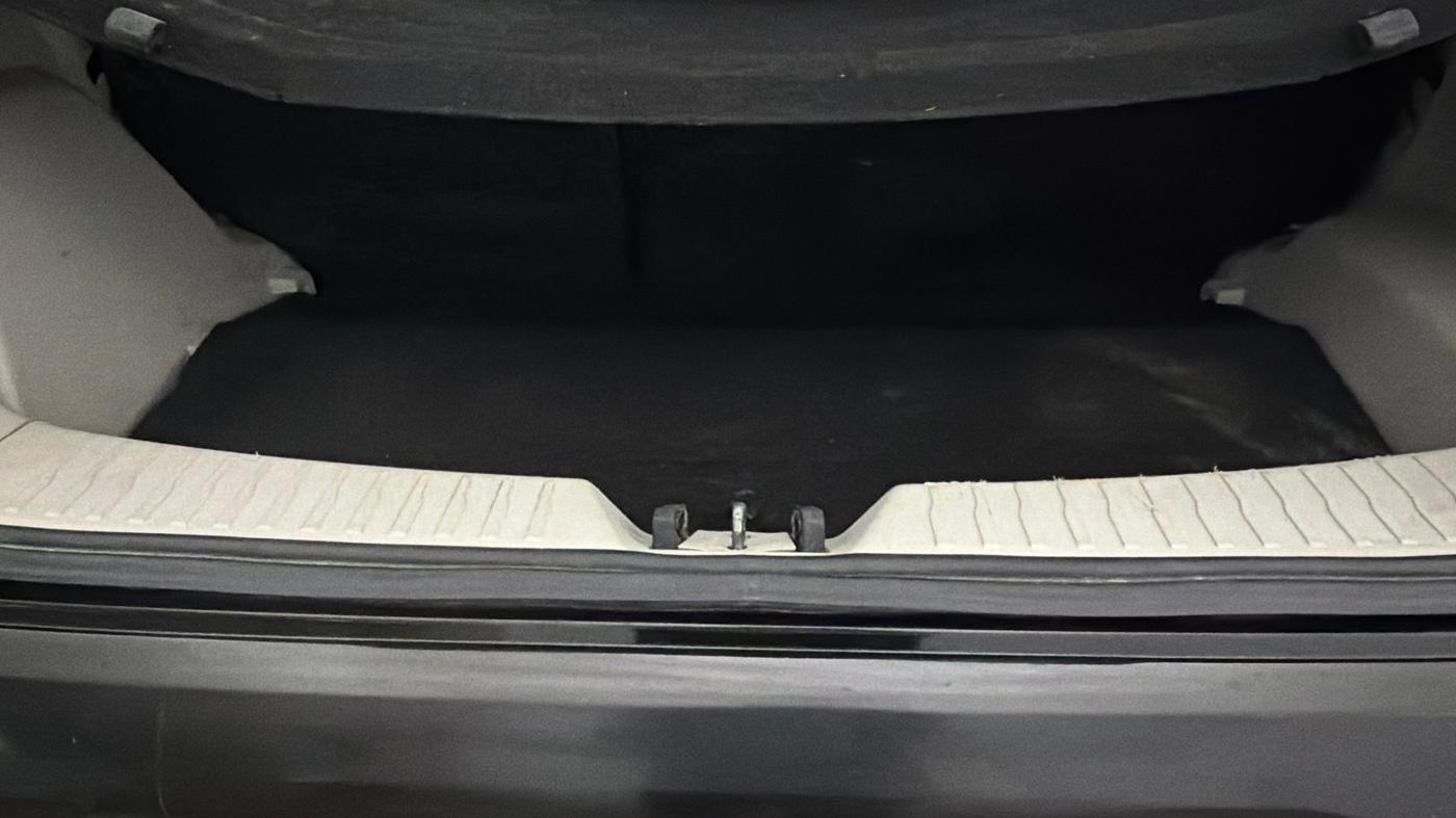 2023 Mahindra XUV300 W8 (O) 1.2 PETROL, Petrol, Manual, 48,101 km, Boot Inside