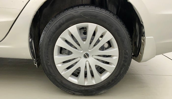 2016 Maruti Ciaz VXI+, Petrol, Manual, 53,544 km, Left Rear Wheel