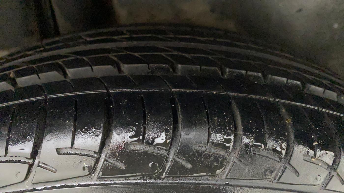 2016 Maruti Ciaz VXI+, Petrol, Manual, 53,544 km, Right Rear Tyre Tread