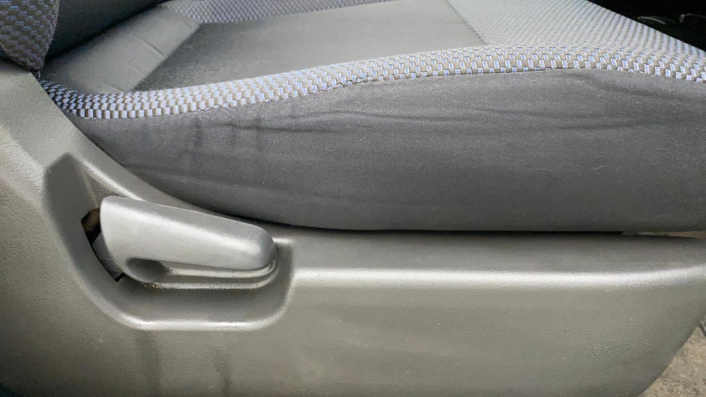 2010 Maruti Wagon R 1.0 VXI, Petrol, Manual, 67,126 km, Driver Side Adjustment Panel