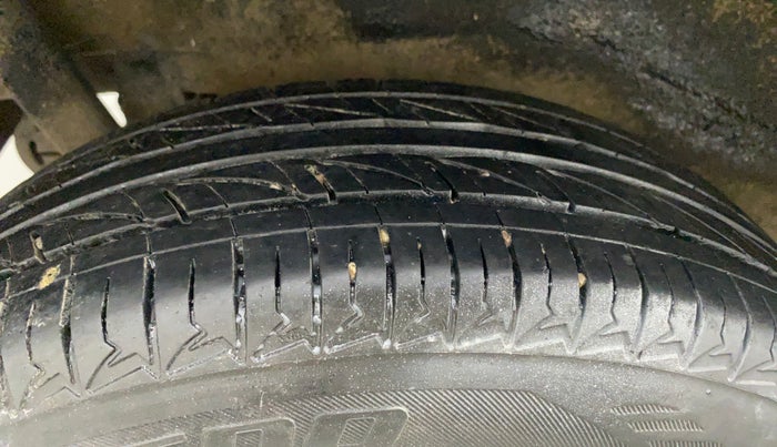 2010 Maruti Wagon R 1.0 VXI, Petrol, Manual, 67,126 km, Right Rear Tyre Tread