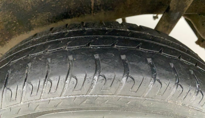 2010 Maruti Wagon R 1.0 VXI, Petrol, Manual, 67,126 km, Left Rear Tyre Tread