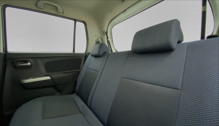 2010 Maruti Wagon R 1.0 VXI, Petrol, Manual, 67,126 km, Right Side Rear Door Cabin