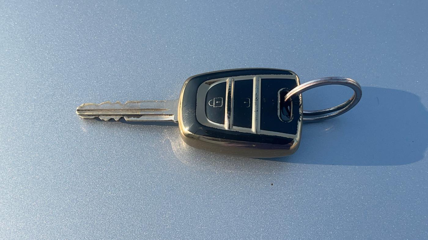 2021 Hyundai NEW SANTRO SPORTZ AMT, Petrol, Automatic, 14,639 km, Key Close Up