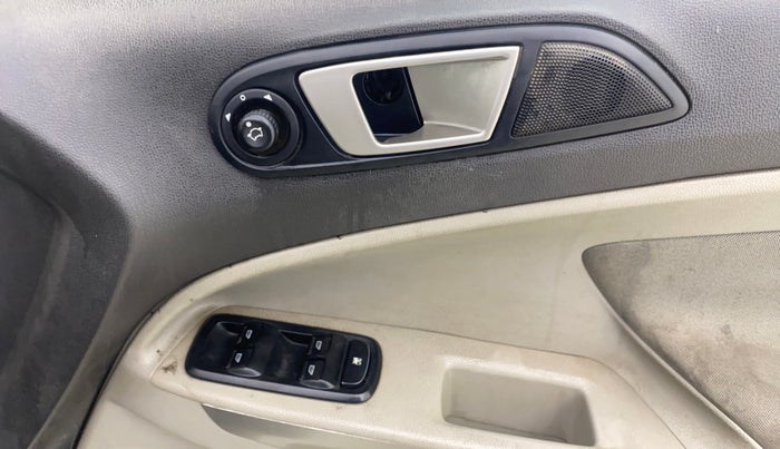 2017 Ford Ecosport TITANIUM 1.5L DIESEL, Diesel, Manual, 79,818 km, Driver Side Door Panels Control