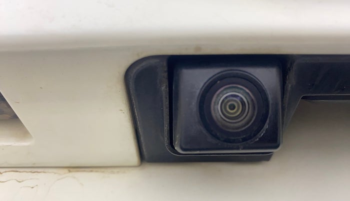 2019 Mahindra XUV300 W8 1.5 DIESEL, Diesel, Manual, 73,586 km, Parking Camera