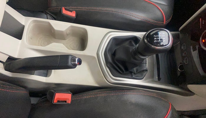 2019 Mahindra XUV300 W8 1.5 DIESEL, Diesel, Manual, 73,586 km, Gear Lever