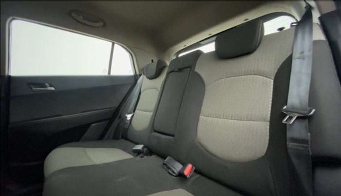 2015 Hyundai Creta SX PLUS 1.6 PETROL, Petrol, Manual, 77,138 km, Right Side Rear Door Cabin