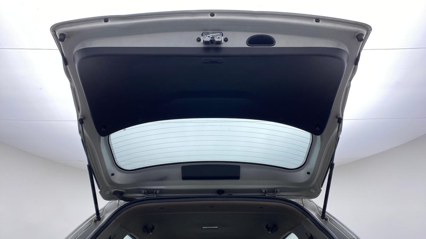 2015 Hyundai Creta SX PLUS 1.6 PETROL, Petrol, Manual, 77,138 km, Boot Door Open