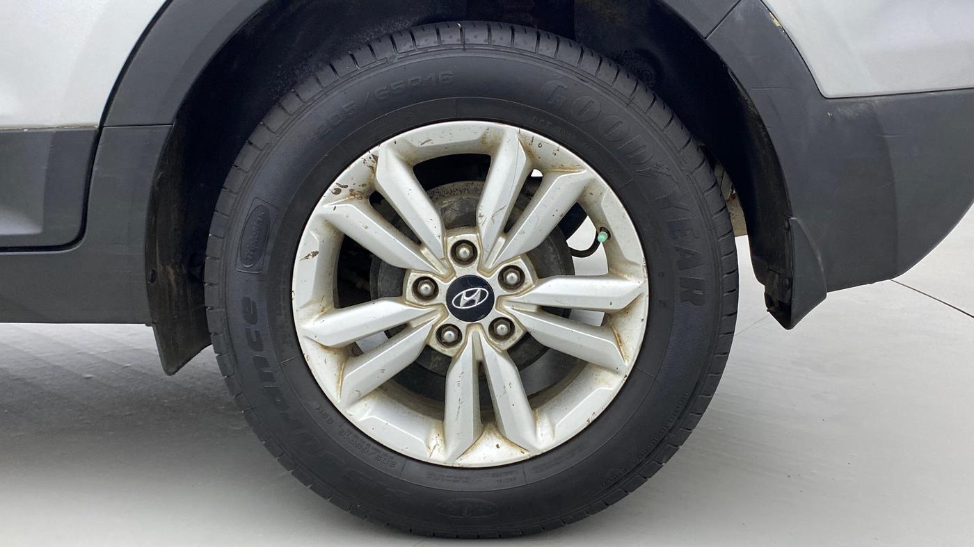 2015 Hyundai Creta SX PLUS 1.6 PETROL, Petrol, Manual, 77,138 km, Left Rear Wheel