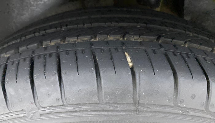 2015 Hyundai Creta SX PLUS 1.6 PETROL, Petrol, Manual, 77,138 km, Left Rear Tyre Tread