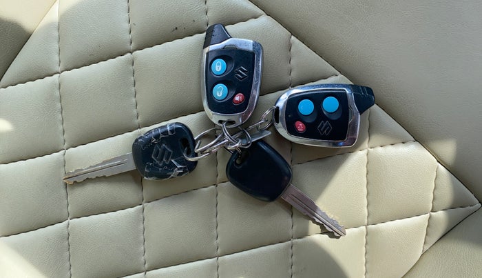 2014 Maruti Swift LDI, Diesel, Manual, 93,373 km, Key Close Up