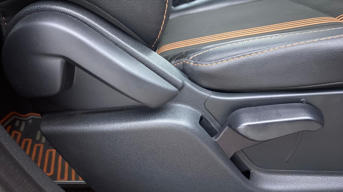 2021 Ford Ecosport 1.5  TITANIUM SPORTS(SUNROOF), Diesel, Manual, 8,440 km, Driver Side Adjustment Panel