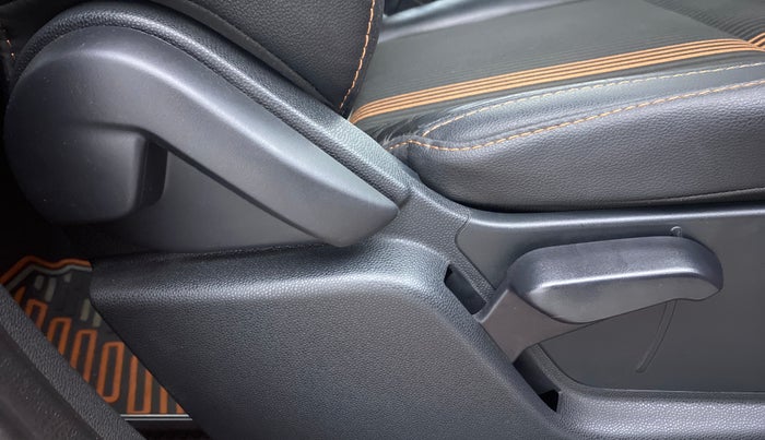 2021 Ford Ecosport 1.5  TITANIUM SPORTS(SUNROOF), Diesel, Manual, 8,440 km, Driver Side Adjustment Panel