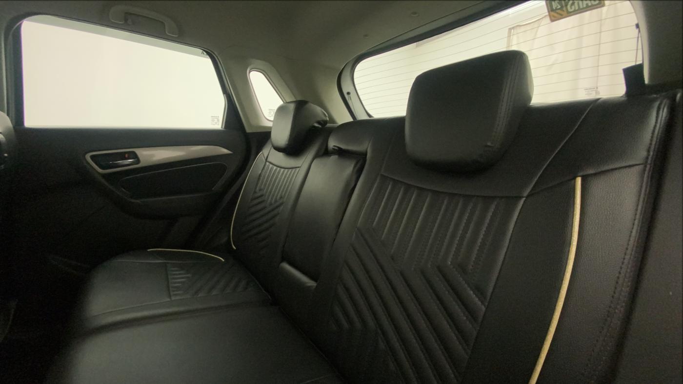 2016 Maruti Vitara Brezza ZDI PLUS, Diesel, Manual, 74,960 km, Right Side Rear Door Cabin