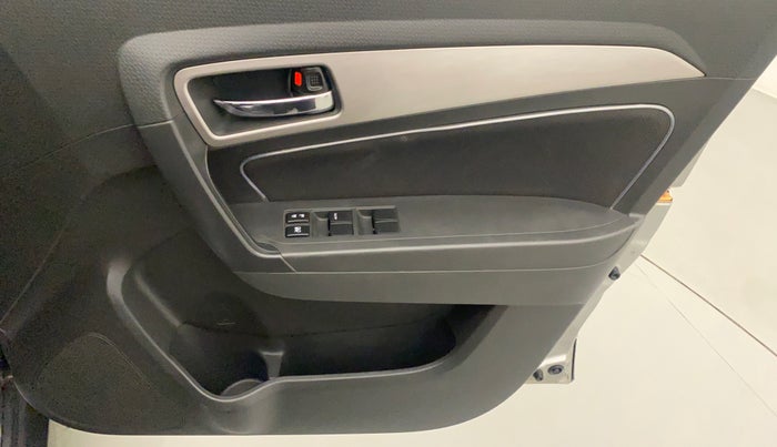 2016 Maruti Vitara Brezza ZDI PLUS, Diesel, Manual, 74,960 km, Driver Side Door Panels Control