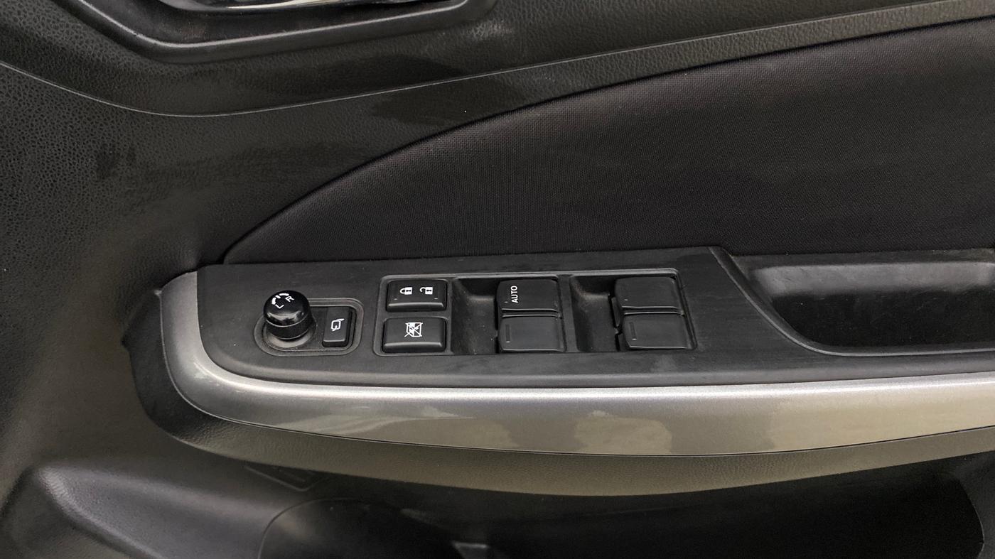 2020 Maruti Swift ZXI PLUS, Petrol, Manual, 21,069 km, Driver Side Door Panels Control