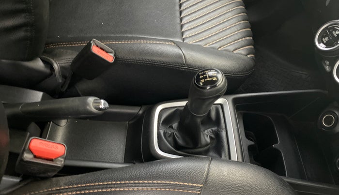 2020 Maruti Swift ZXI PLUS, Petrol, Manual, 21,069 km, Gear Lever