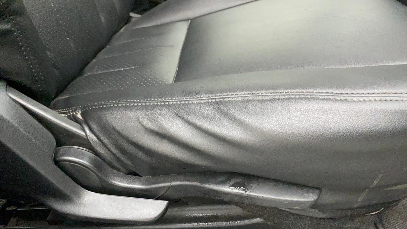 2018 Maruti Swift ZXI PLUS, CNG, Manual, 88,992 km, Driver Side Adjustment Panel