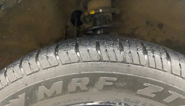 2016 Maruti Alto K10 VXI, Petrol, Manual, 72,104 km, Right Front Tyre Tread