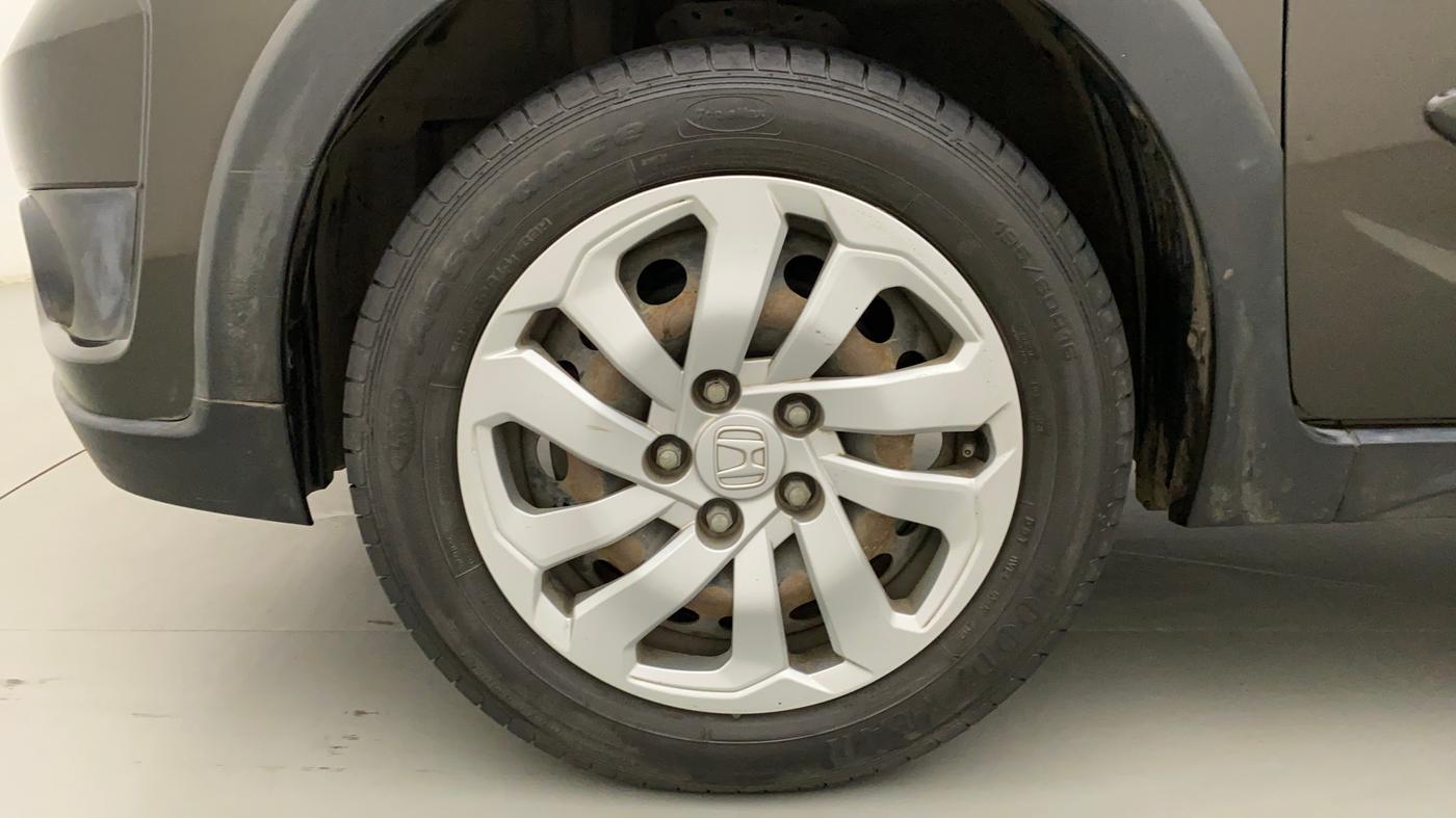 2017 Honda BR-V 1.5L I-VTEC S, Petrol, Manual, 44,041 km, Left Front Wheel